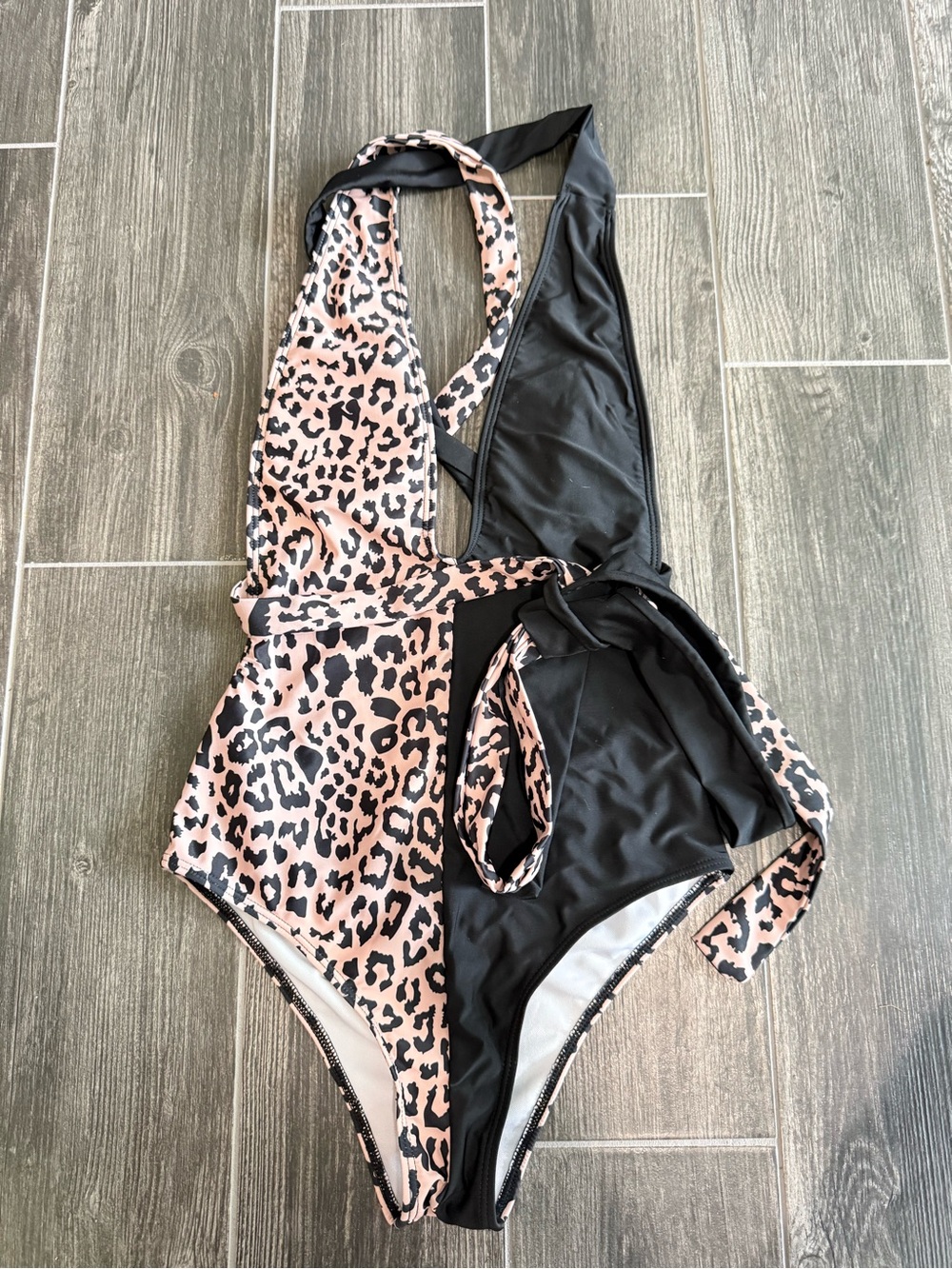 One-Piece Leopard Print Swimsuit